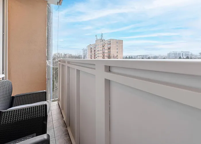 Lumina Spacious 3-room With Balcony Διαμέρισμα