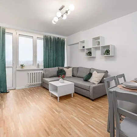 Lumina Spacious 3-room With Balcony Apartamento