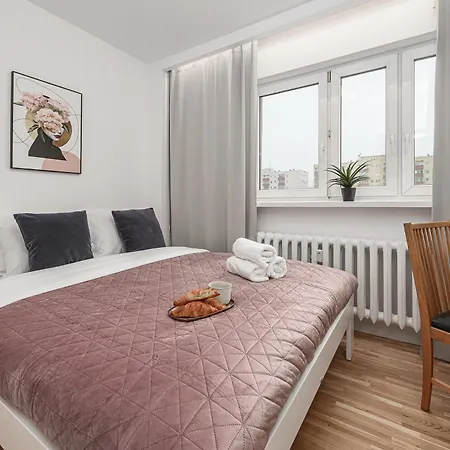 Lumina Spacious 3-room With Balcony * وارسو