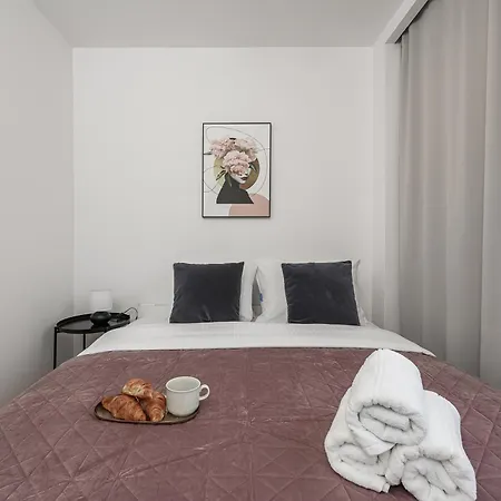 شقة Lumina Spacious 3-room With Balcony