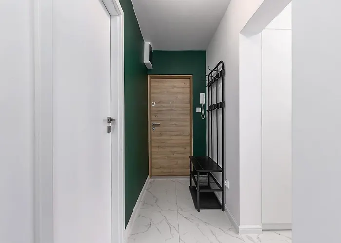 Lumina Spacious 3-room With Balcony Varsóvia