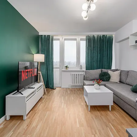 Lumina Spacious 3-room With Balcony Apartamento *