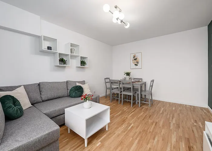 Apartment Lumina Spacious 3-room With Balcony *